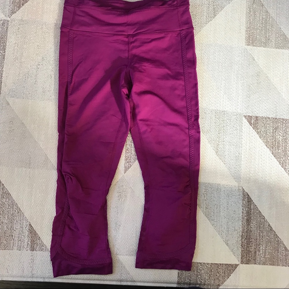 Lululemon crops